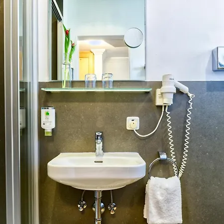 Heigl Hotel 3*