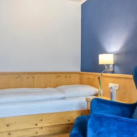 Heigl Hotell 3*